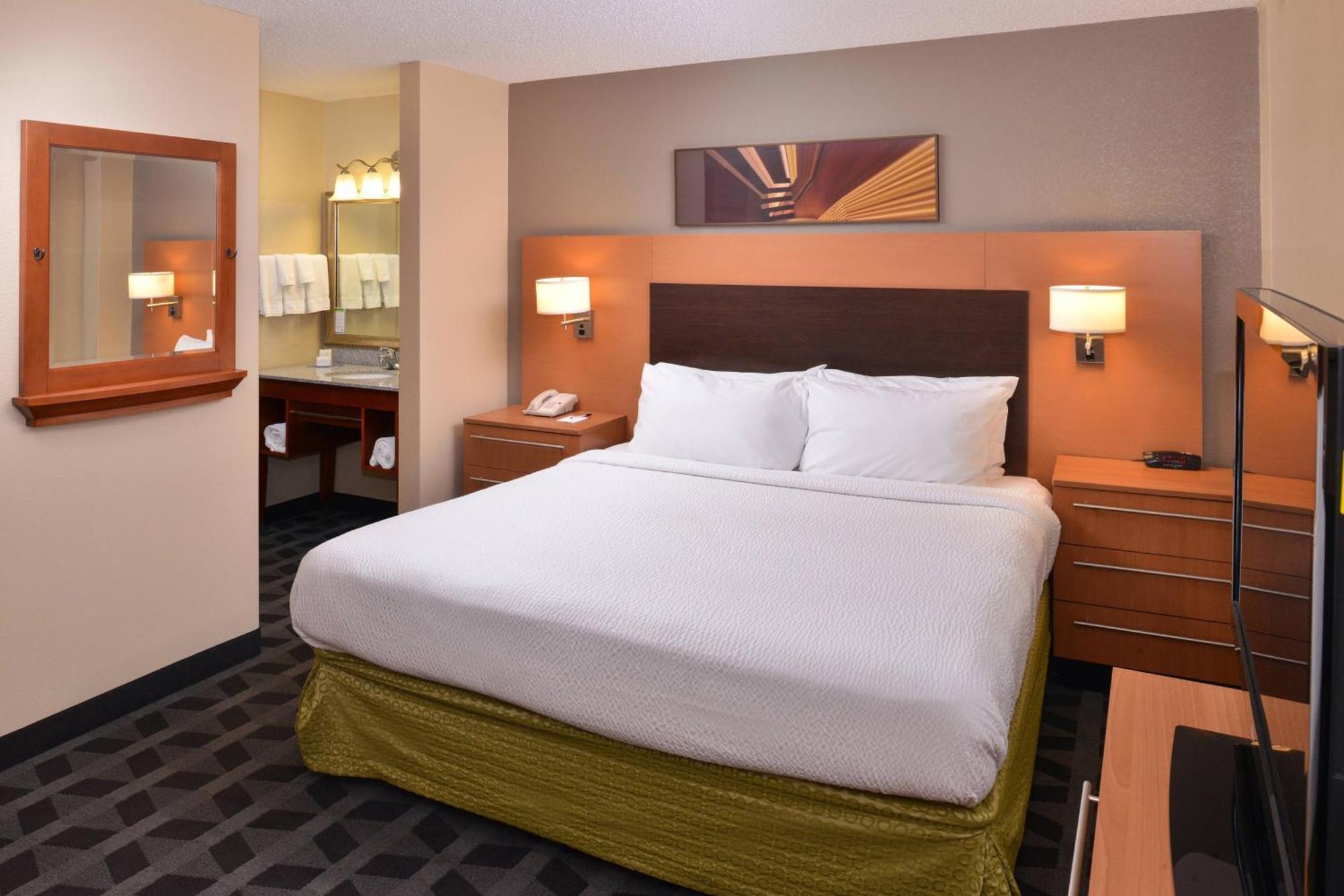 Towneplace Suites Detroit Warren Ngoại thất bức ảnh