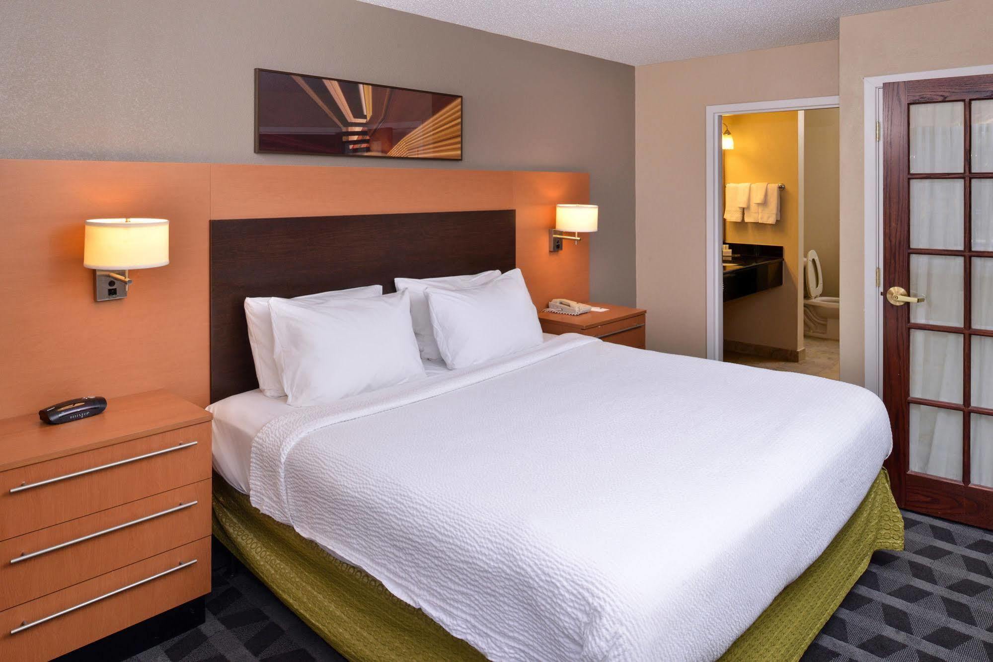 Towneplace Suites Detroit Warren Ngoại thất bức ảnh