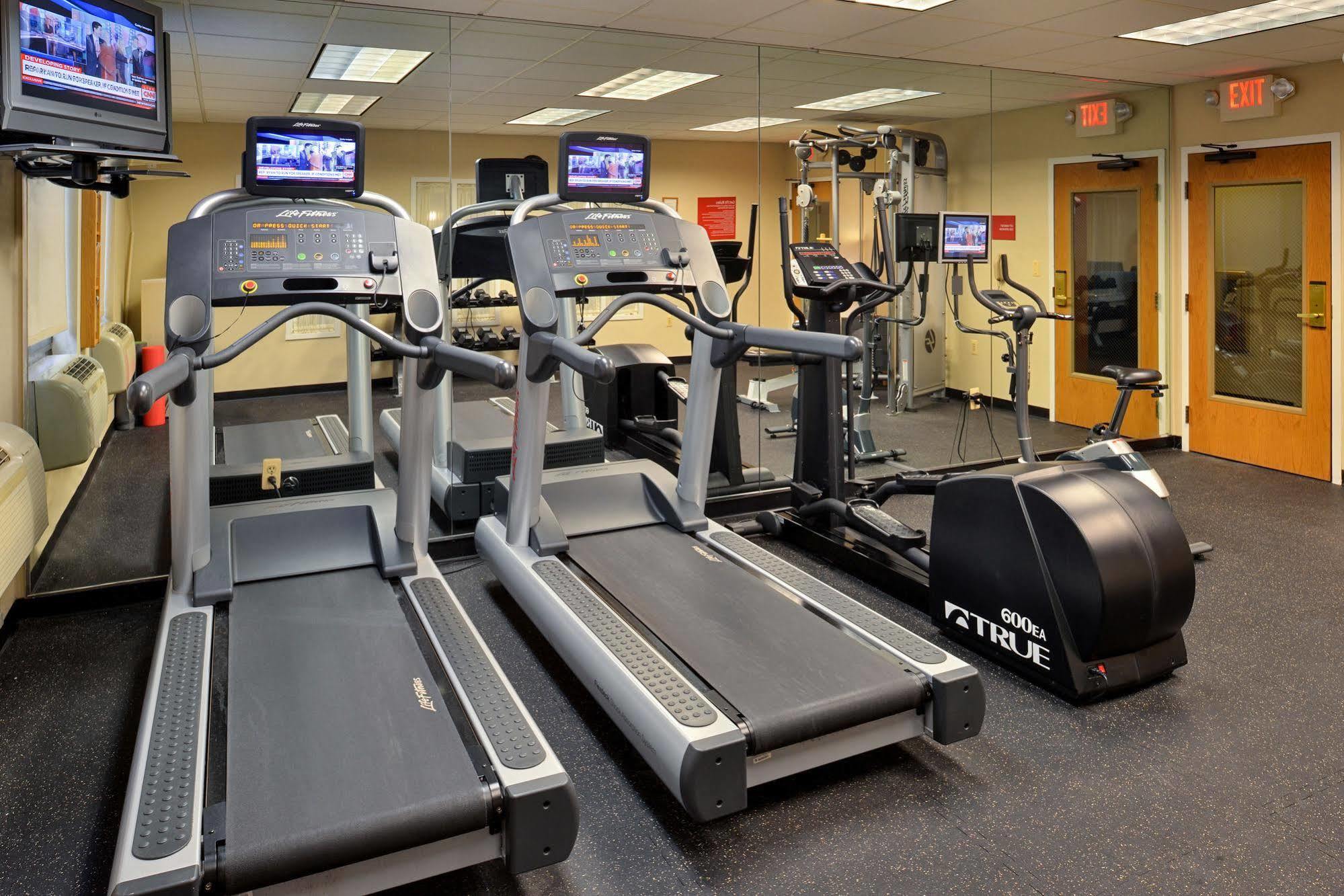 Towneplace Suites Detroit Warren Ngoại thất bức ảnh