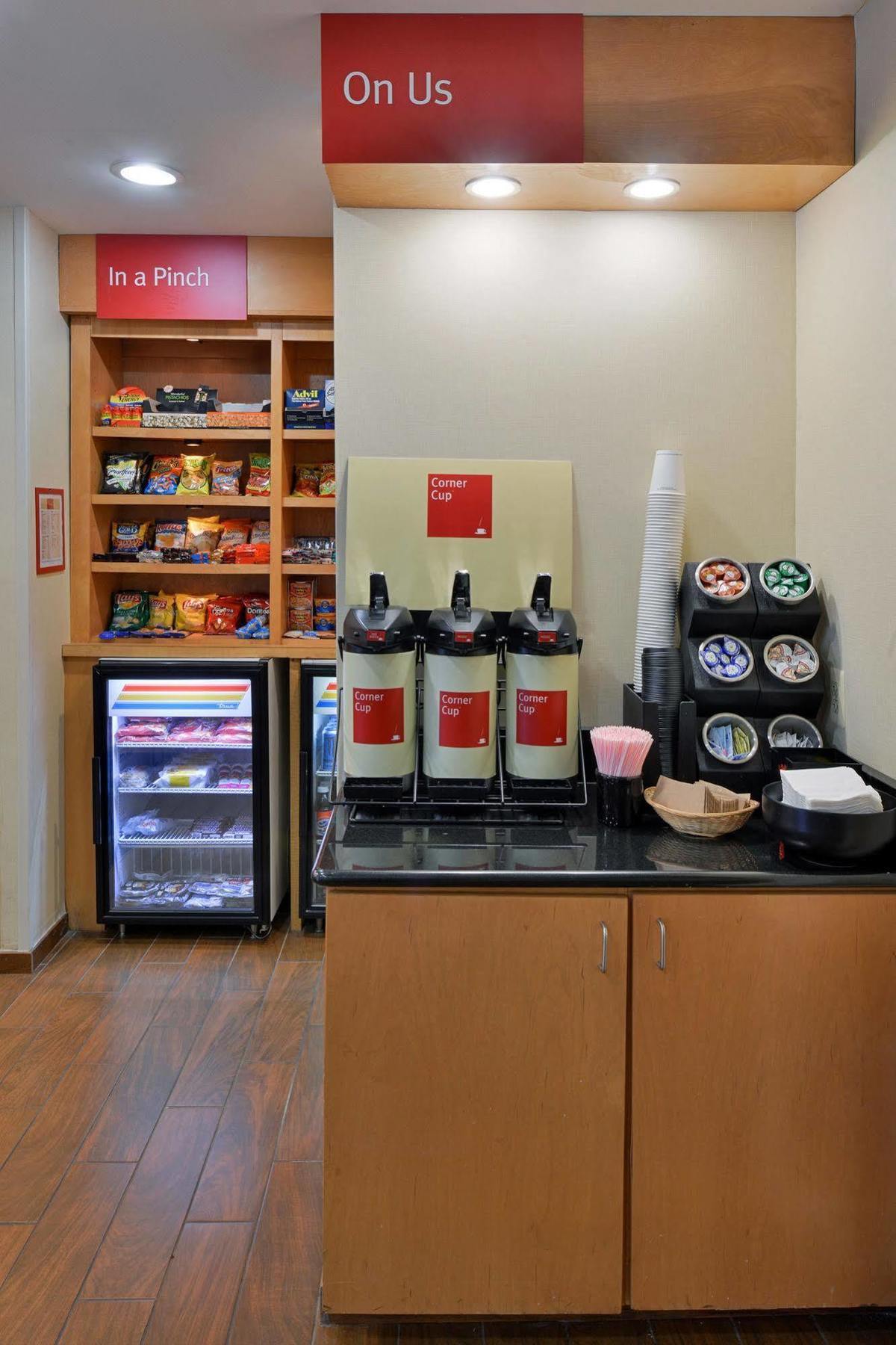 Towneplace Suites Detroit Warren Ngoại thất bức ảnh